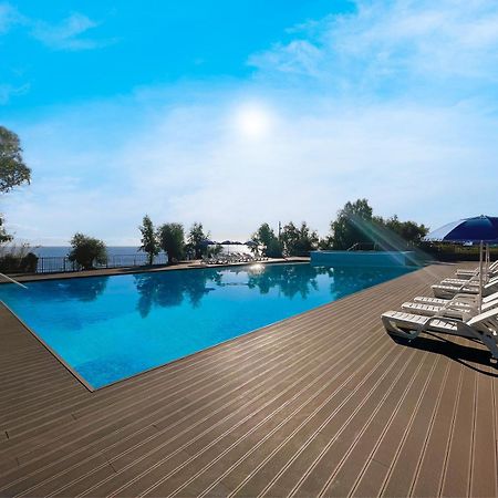 Il Pampaleone Glamping And Resort Acireale Exterior photo