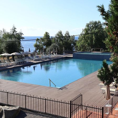 Il Pampaleone Glamping And Resort Acireale Exterior photo
