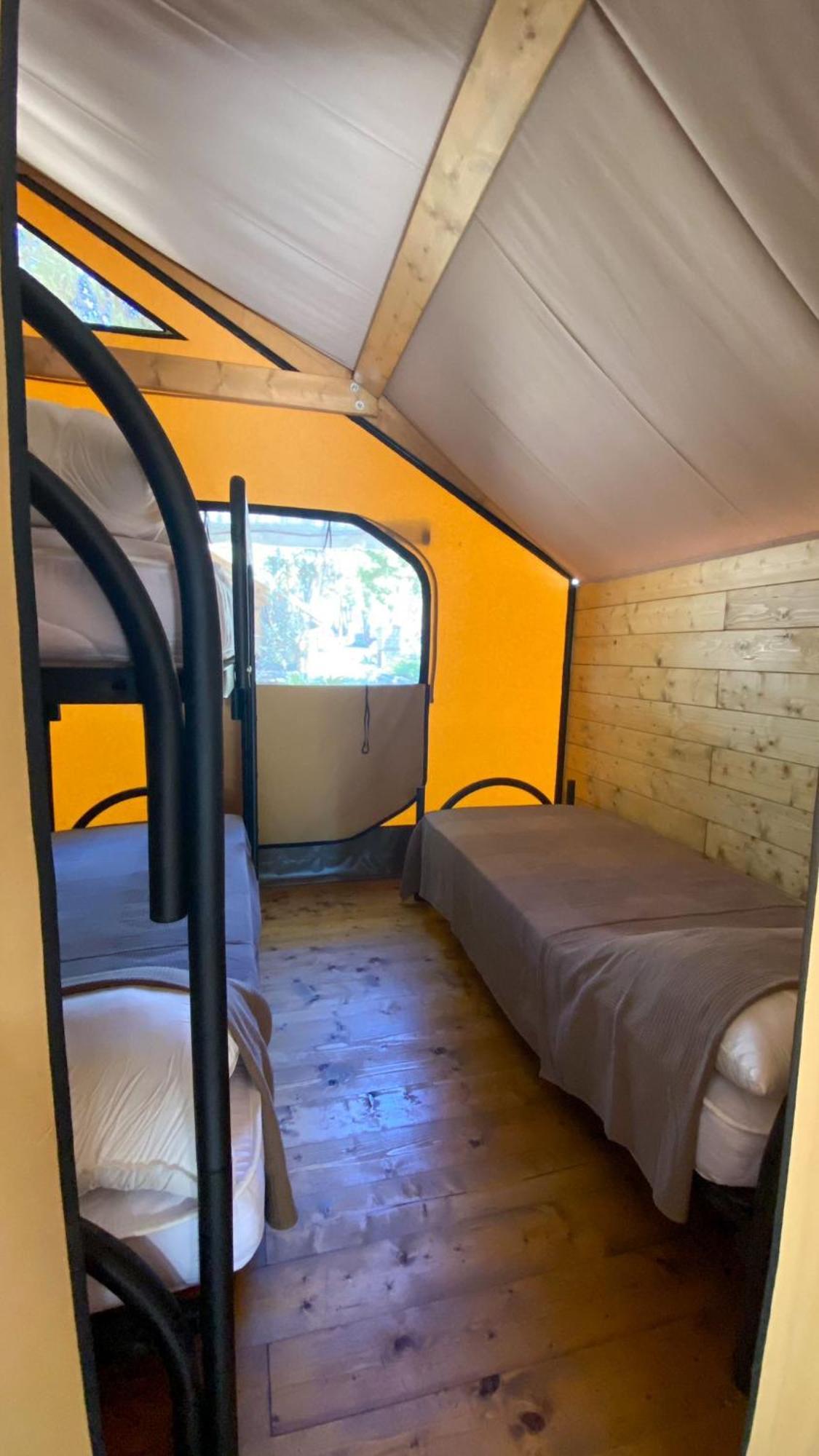 Il Pampaleone Glamping And Resort Acireale Room photo